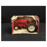 ERTL International Farmall Tractor-1/16 Scale