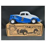 ERTL 1940 Ford Modified Coupe Die Cast