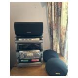 Aiwa Stereo System with Speaker Set