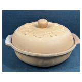 Sassafras Baker Apple Covered Baker