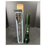 Springfield Plastics branded Maglite