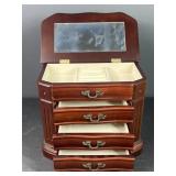 Jewelry box