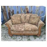 Floral Design Love Seat
