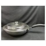 Curculon pan with lid