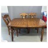 Dining Room Table and 6 Chairs