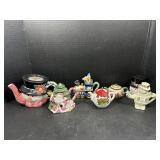 Christmas Tea Pots