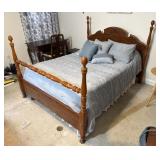 Queen Size Wood 4 Poster Bed