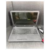 HP 15.6' Laptop with Charger & Mouse