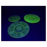 5 Uranium Glass Plates (2 Different Sizes)