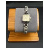 Lady Elgin 14K Gold Vintage Ladies Wristwatch