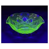 Anchor Hocking Uranium Glass Bowl
