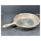 Cast iron skillet no 8, made in usa