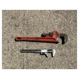 2 Pipe Wrenches