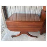 Willett Drop Leaf Table with 3 Leaves