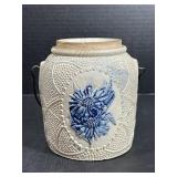 Stoneware Jar with handle
