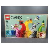 LEGO Classic 90 Years of Play Set 11021*