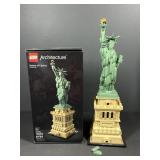 LEGO Architecture Statue of Liberty Set 21042*