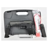 Sig P320, .40 S&W, 2 Mags & Case, Modern