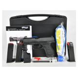 Walther Q4 SF 9mm Pistol w/ Case & Acc, 2021