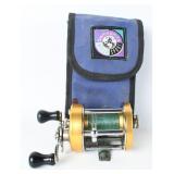 Penn 940 Levelmatic Baitcasting Reel w/ Pouch