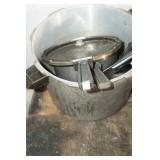 Box Lot of Mic=sc Household Items