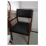 2 Armed Office Chair