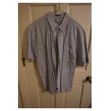 Old Navy S/S Sz L Shirt