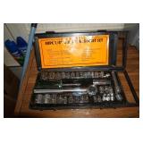 VTG 40 Piece Socket Set  Standard Set with Case