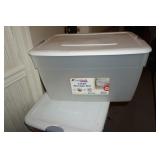 White/Clear Tote by Snap Lock 68qt