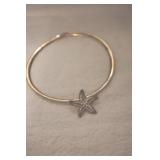 Goldtone Necklace w/starfish pendant