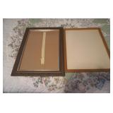 Set of 2 Large Picture Frames 1 glass cracked