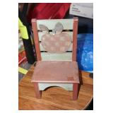 Wooden Doll Baby Chair w/apple