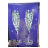 Pair of Wine Glasses with Dot Pattern