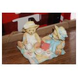 Freda & Tina 1992 Figurine Cherish Teddies