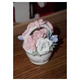 Small Porcelain Baskets w/flowers