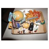 BL of Leaf Ash Tray & Figurines