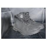 Pair of Men's 10.5 Boots