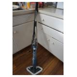 Stick Steam Mop by Garry