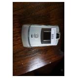 Vtg Motorola Flip Cell Phone