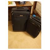 2 Suitcases Skyway
