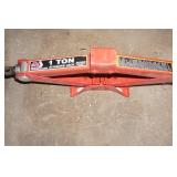 1 Ton Jack