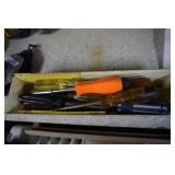 Collection of Screw Drivers & Ratchet Screw Driver