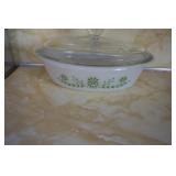 Vtg Glass Glassbake 1Qt Dish w/lid Green Daisy