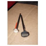 2 Temperature Measure Gauges