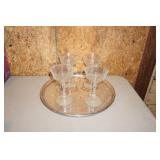 4 Wine Glasses & Tray