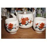 Asian Vtg Tea Pot w/cups