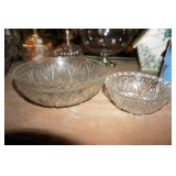 Set of 2 Vtg Bowls
