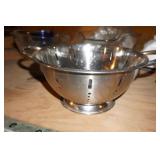 Medium size 2 Handled Collander