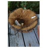 Metal Hanging Basket w/insert