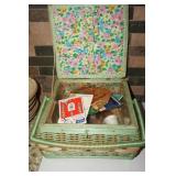 VTG Sewing Box wtih Contents